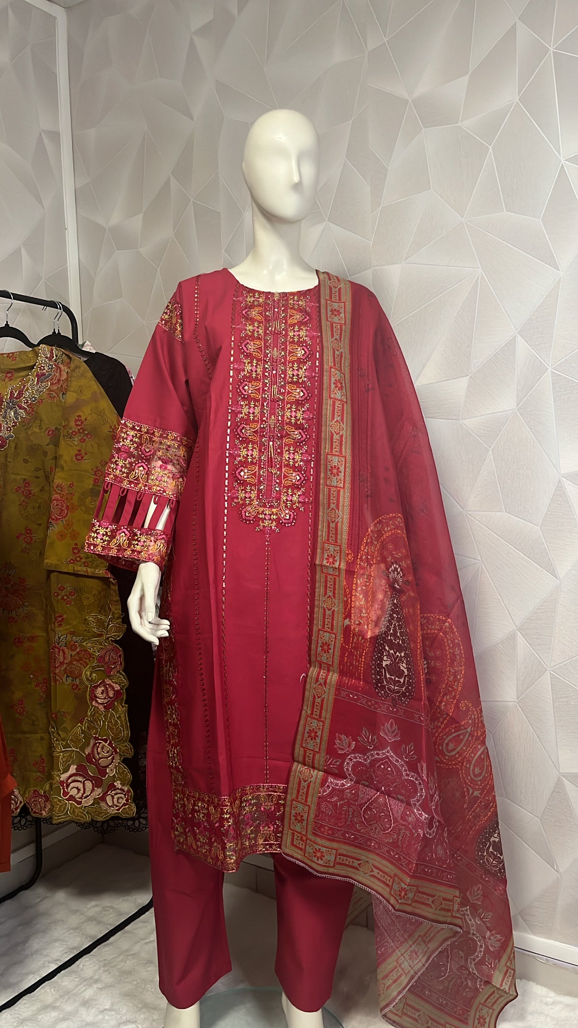 Ensemble 3 pièces rose (pièce unique) by DAISY CO