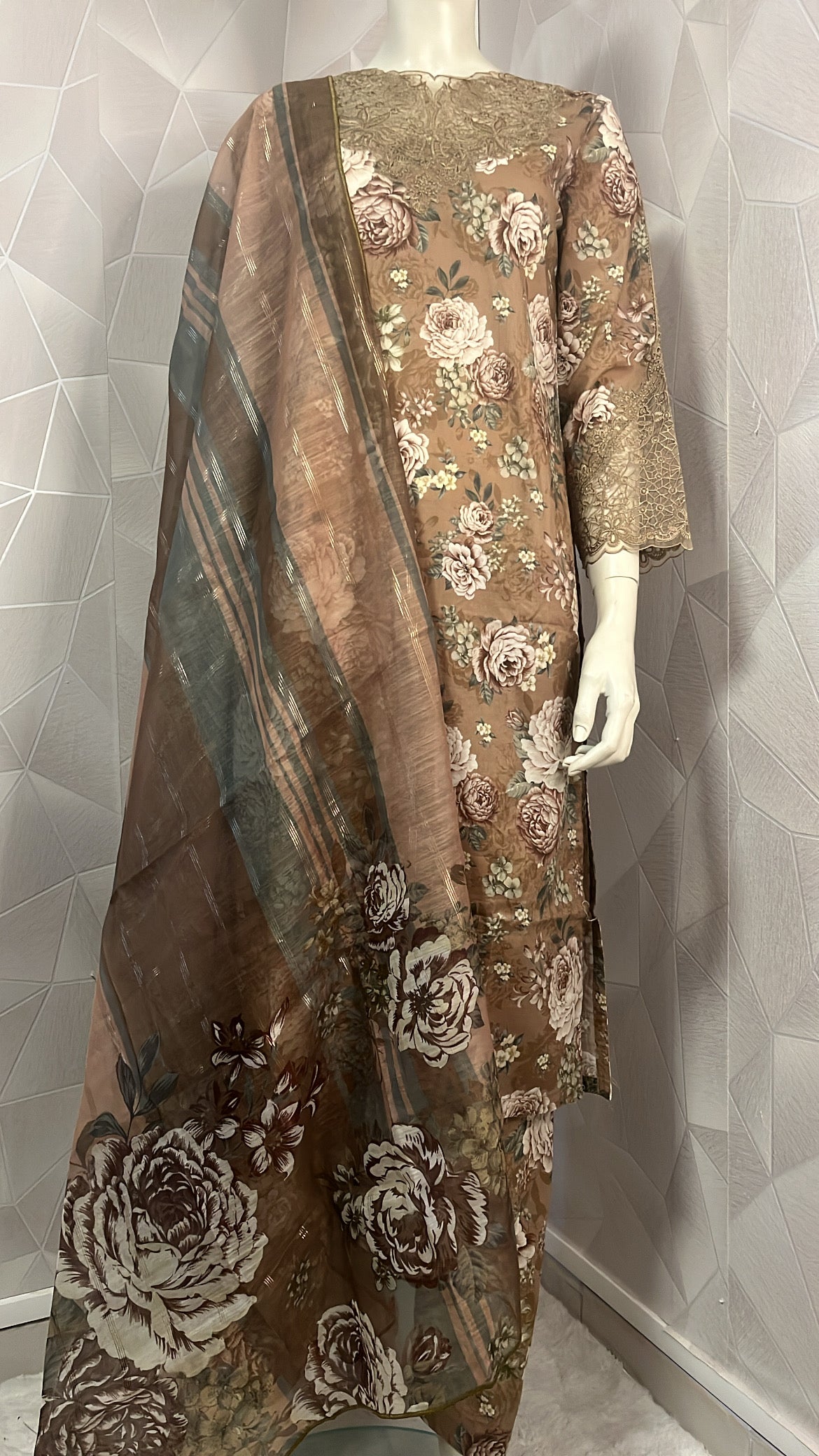 Ensemble beige/marron florales by DAISY.CO